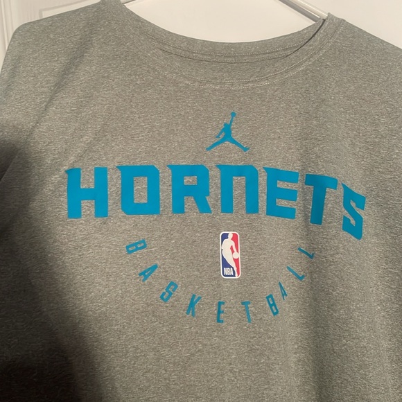 Brand New, Never Worn NBA Charlotte Hornets Nike Dri Fit Shirt - Picture 2 of 6